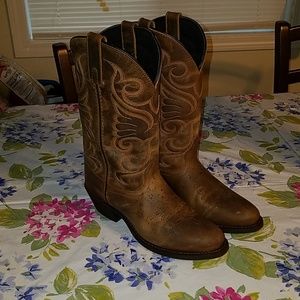 Laredo Light Brown Round Toe Cowgirl Boots